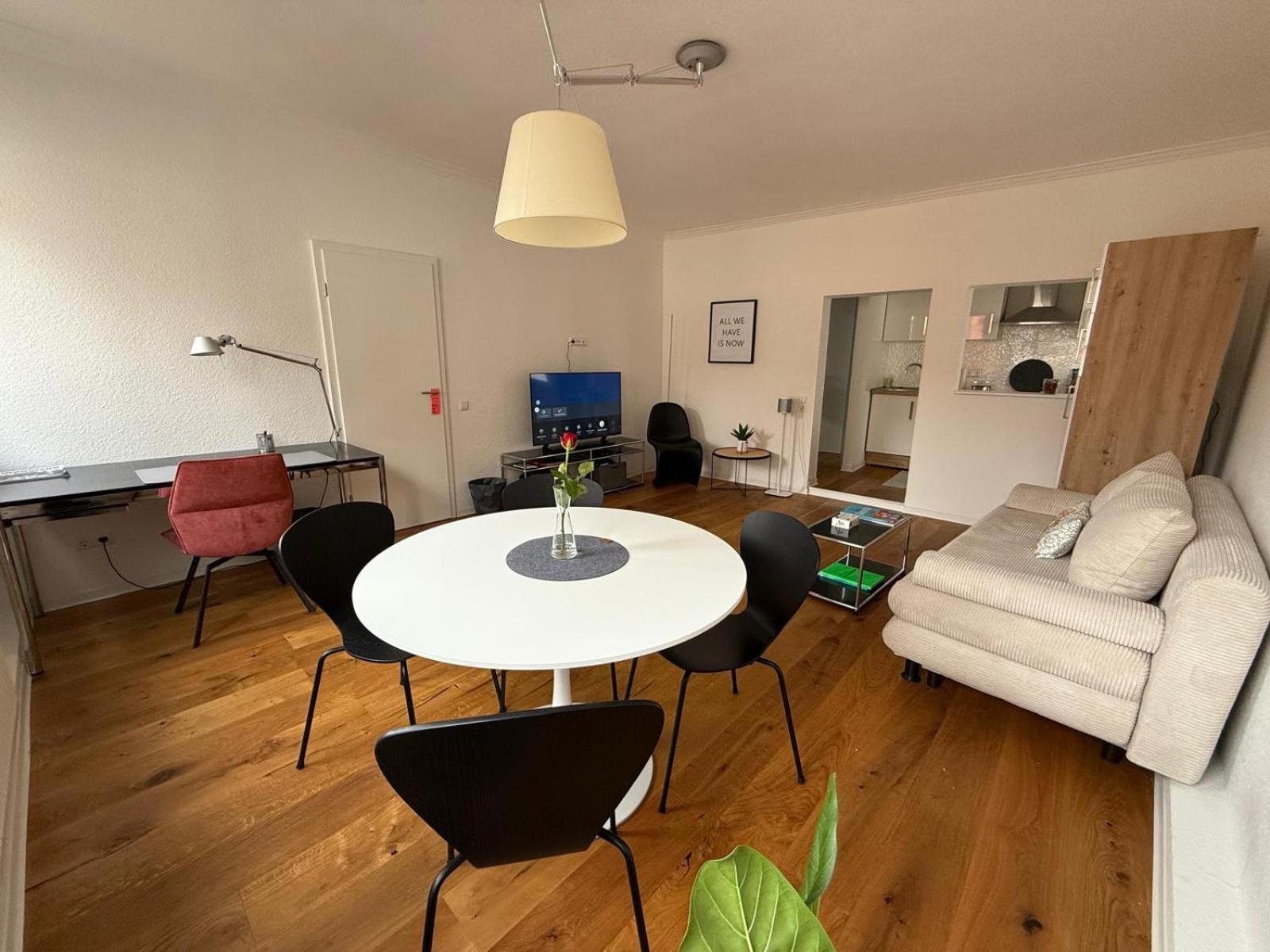 Stylisches Apartment Mit Grossem Tageslichbad Am Marktplatz 莱昂贝格 外观 照片