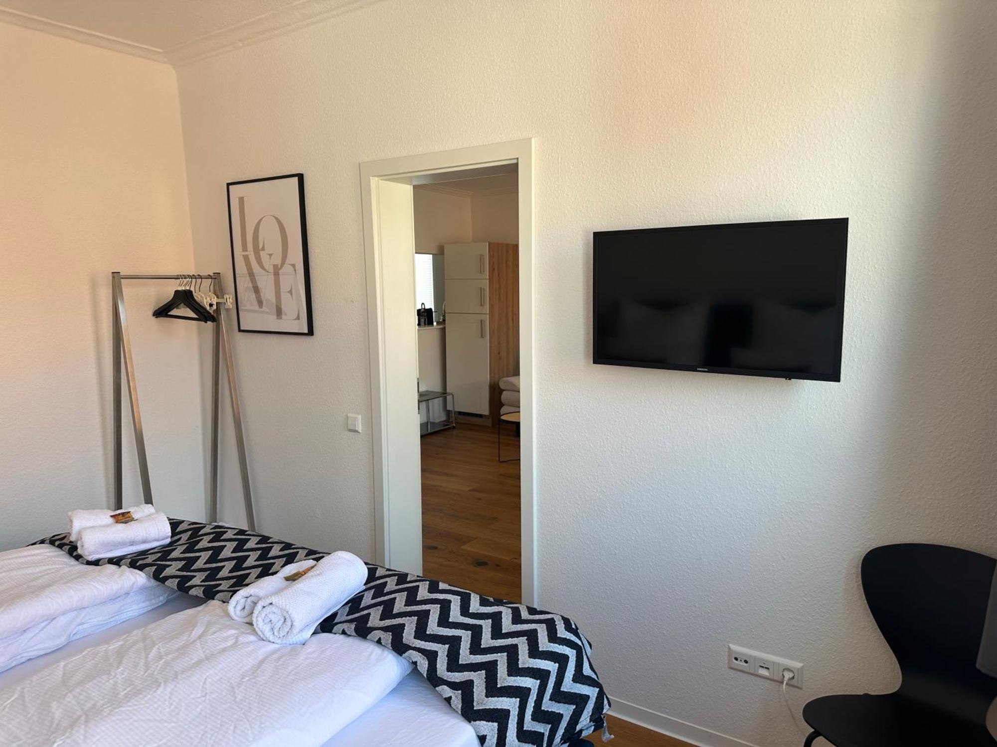 Stylisches Apartment Mit Grossem Tageslichbad Am Marktplatz 莱昂贝格 外观 照片